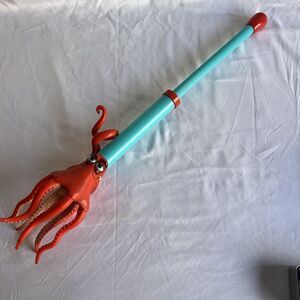 Finding Dory Nemo Water Squirter Pool Toy Disney Pixar Hank The Octopus Swimways